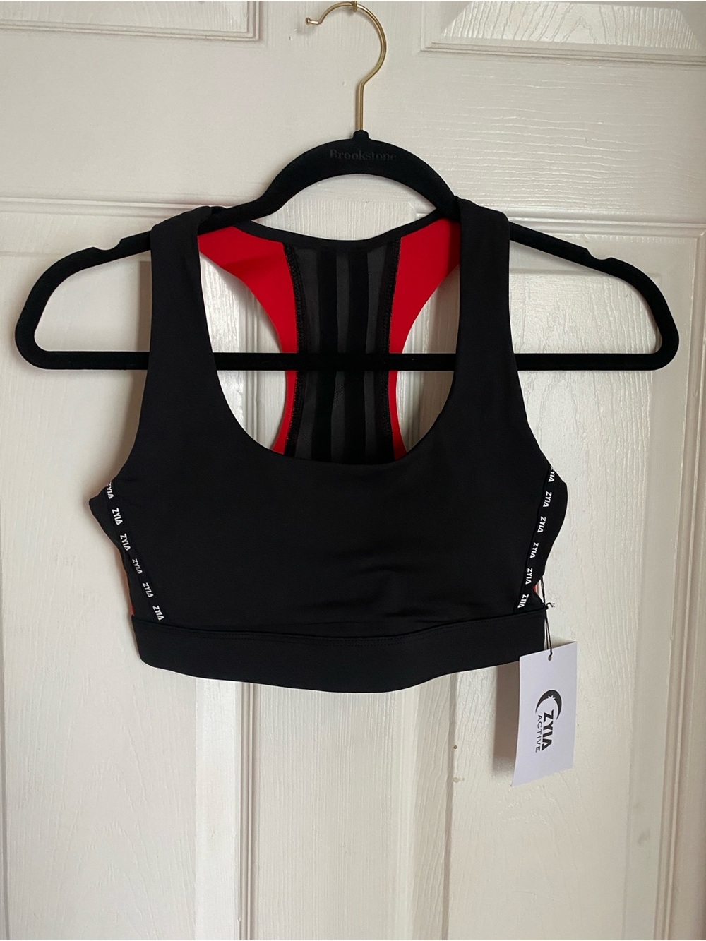 NWT Zyia Game Day Light Red on Black with Mesh Sports Bra Size Small